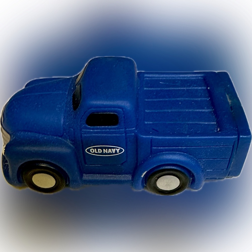 VTG 98 OLD NAVY BLUE LOGO FLASHLIGHT RUBBER TRUCK TOY PICKUP COLLECTIBLE SANDBOX